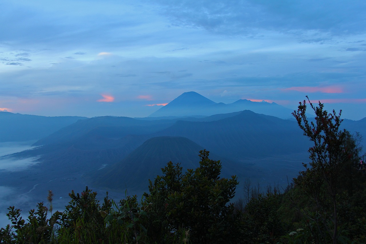 重庆华岩新城壮丽画卷，最新航拍全景呈现