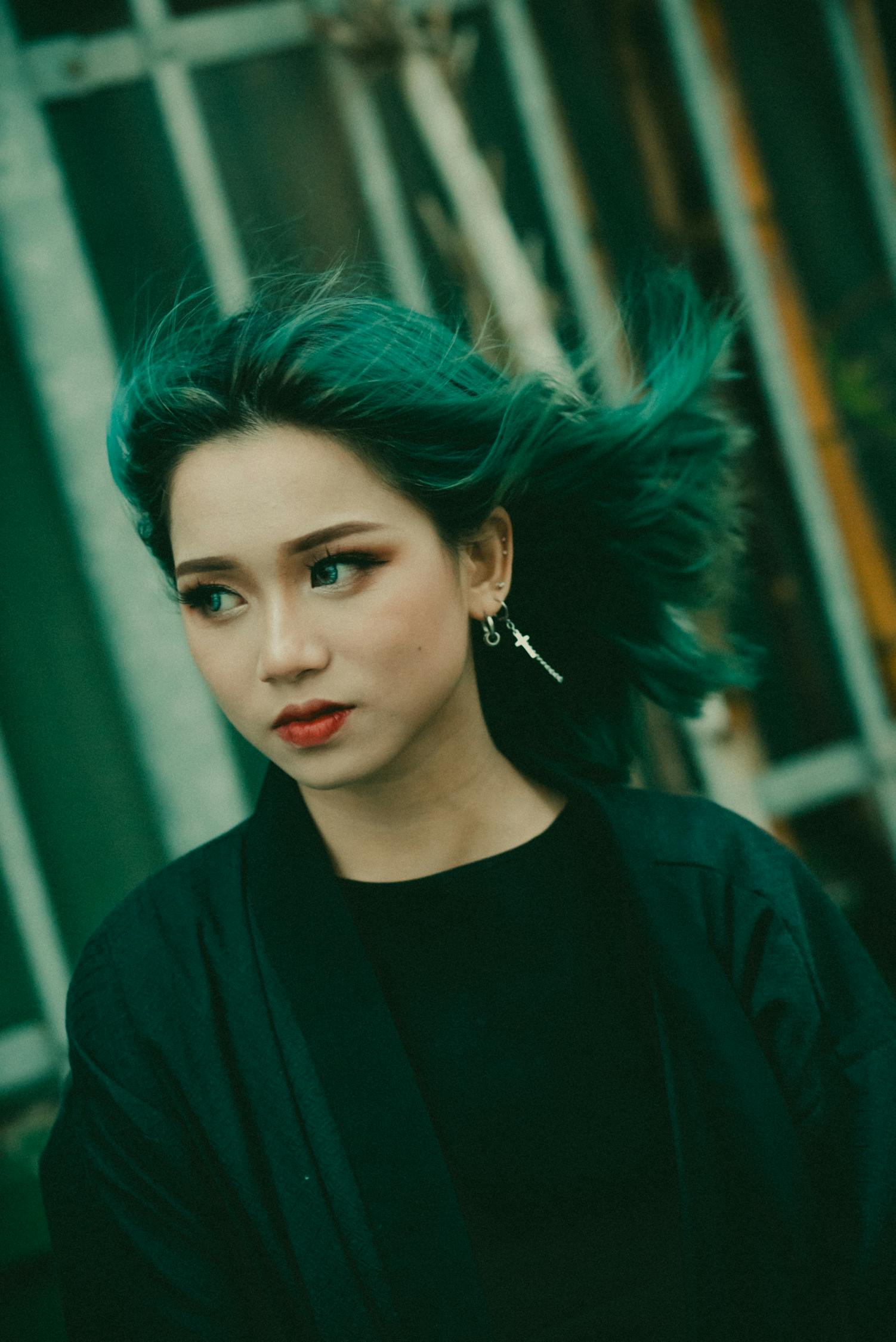 薛之谦最新芭莎写真——时尚与音乐的交融风采